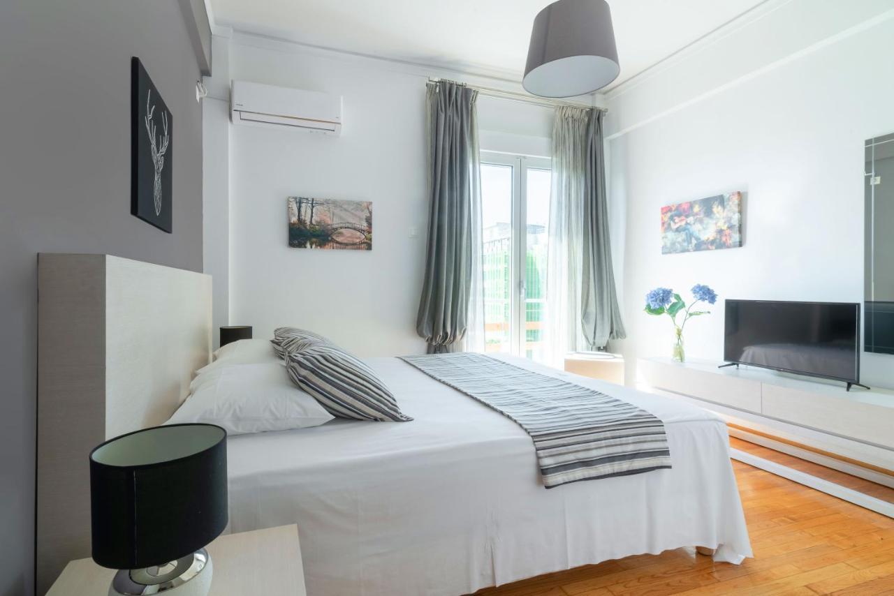 Zeus By Heloni Apartments Athena Bagian luar foto